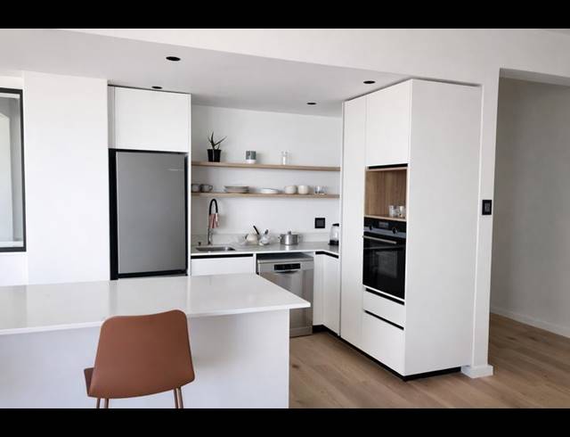 1 BEDROOM APARTMENT FOR SALE IN SEA POINT